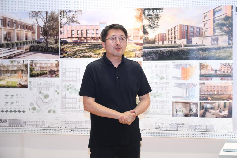 教务处处长许鹰